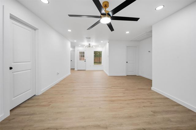 10414 Onslow Street, Houston, TX 77016