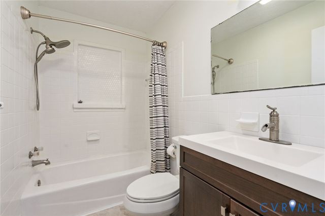 6701 Lakemont Rd, New Kent, VA 23141