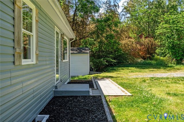 6701 Lakemont Rd, New Kent, VA 23141