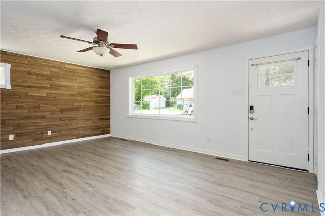 6701 Lakemont Rd, New Kent, VA 23141