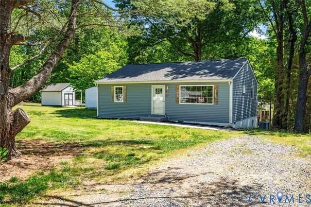 6701 Lakemont Rd, New Kent, VA 23141