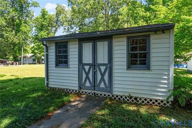 6701 Lakemont Rd, New Kent, VA 23141