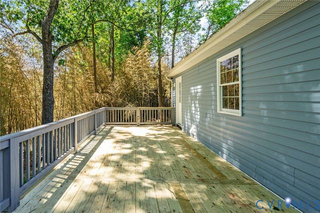 6701 Lakemont Rd, New Kent, VA 23141