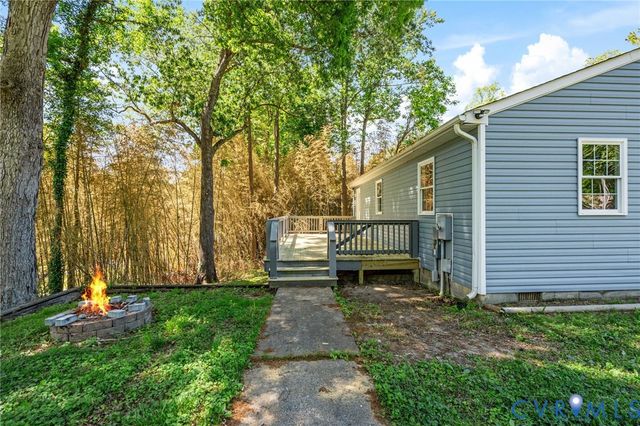 6701 Lakemont Rd, New Kent, VA 23141