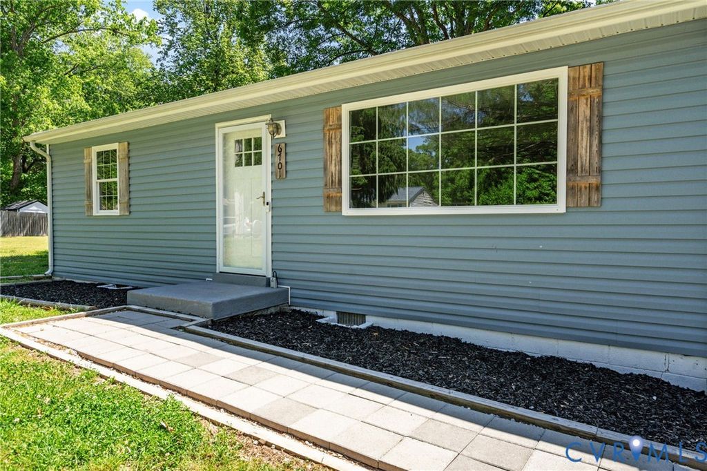 6701 Lakemont Rd, New Kent, VA 23141