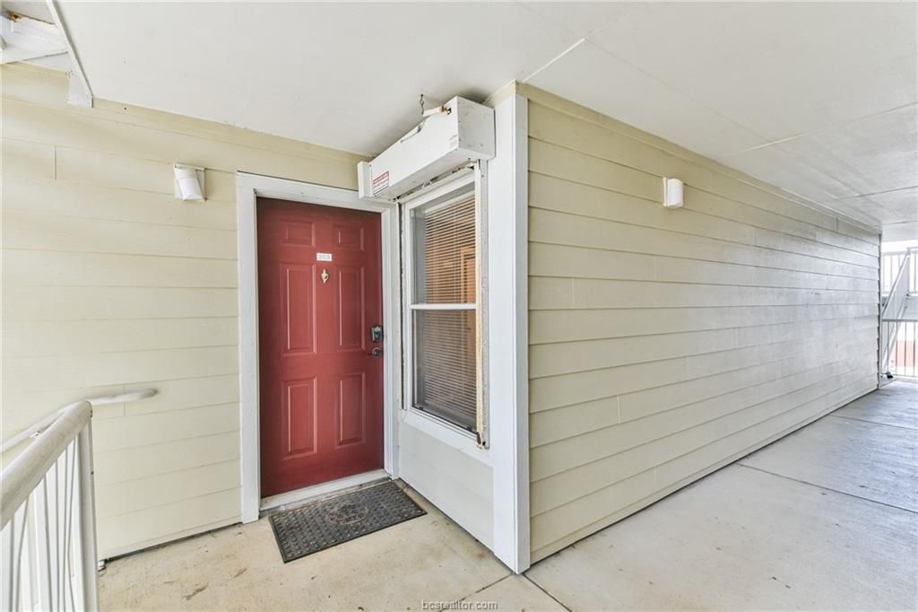 529 Southwest Parkway 203, College Station, TX 77840 — photo 3