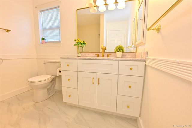 14 Kensington Way, Middletown, NY 10940