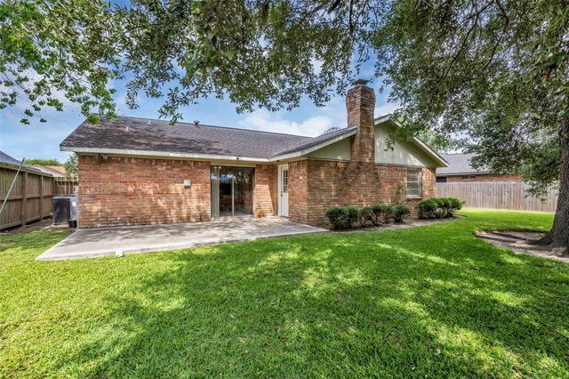 2421 Maxwell Lane, Deer Park, TX 77536