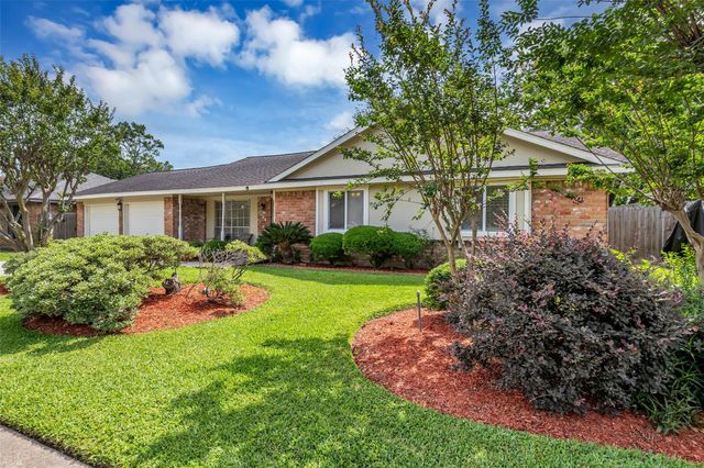 2421 Maxwell Lane, Deer Park, TX 77536