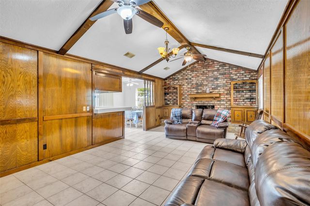 2421 Maxwell Lane, Deer Park, TX 77536