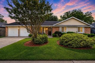 2421 Maxwell Lane, Deer Park, TX 77536