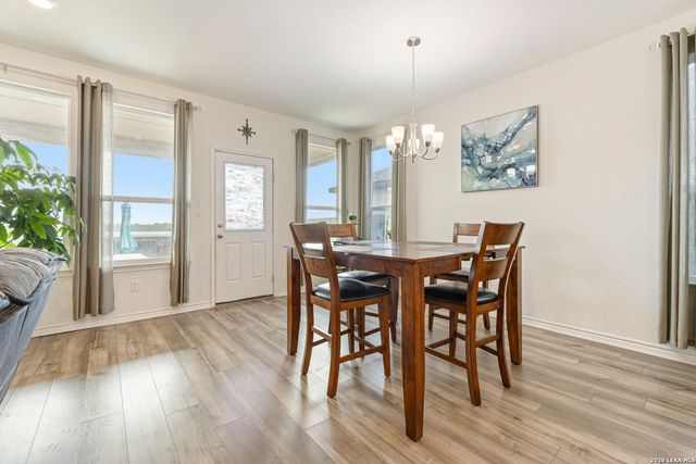 417 Cordova Crossing, Seguin, TX 78155