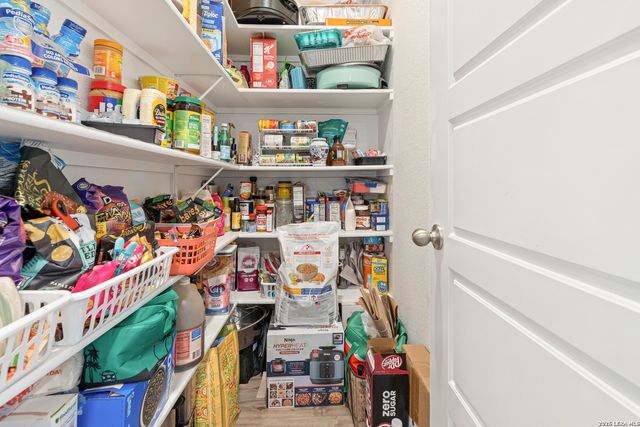 417 Cordova Crossing, Seguin, TX 78155