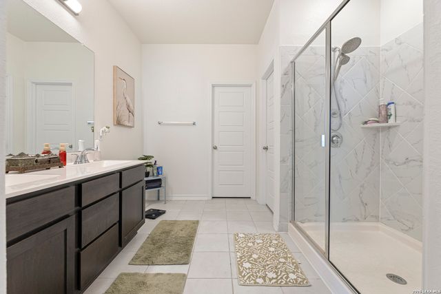 417 Cordova Crossing, Seguin, TX 78155