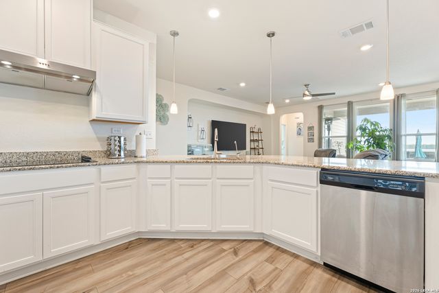 417 Cordova Crossing, Seguin, TX 78155