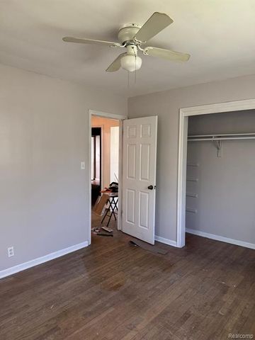 1913 Basil Lane, Flint, MI 48504