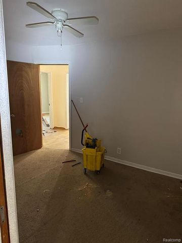 1913 Basil Lane, Flint, MI 48504