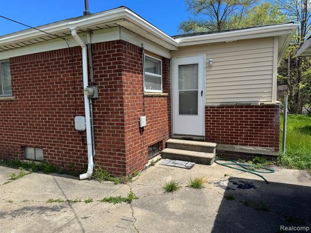 1913 Basil Lane, Flint, MI 48504