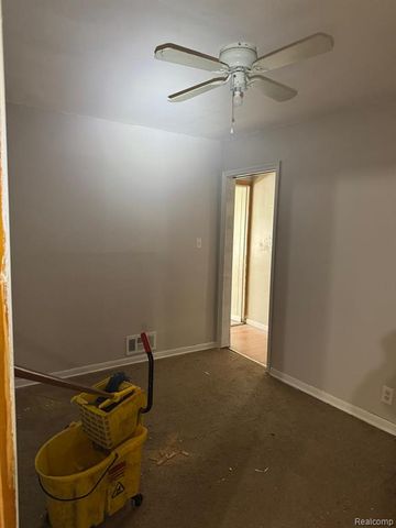 1913 Basil Lane, Flint, MI 48504