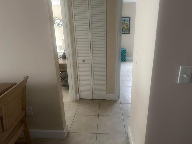 715 20th Street 104, Vero Beach, FL 32960