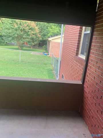 4504 Raton Blvd, Huntsville, AL 35810