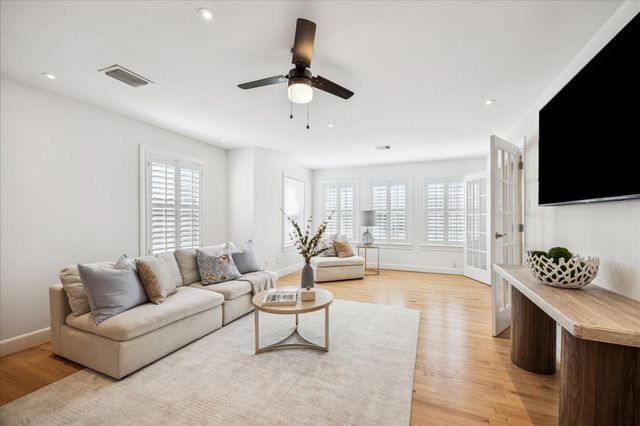 2409 Dryden Road, Houston, TX 77030