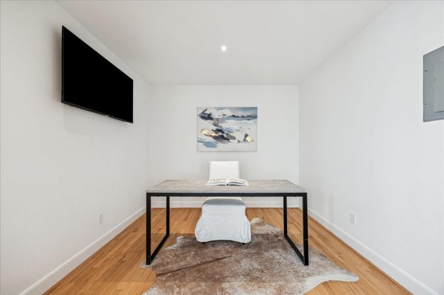 2409 Dryden Road, Houston, TX 77030