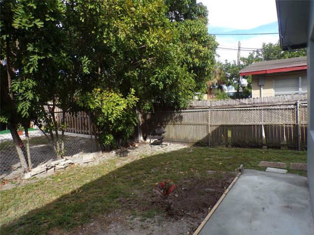 2725 SW 9th Street, Fort Lauderdale, FL 33312