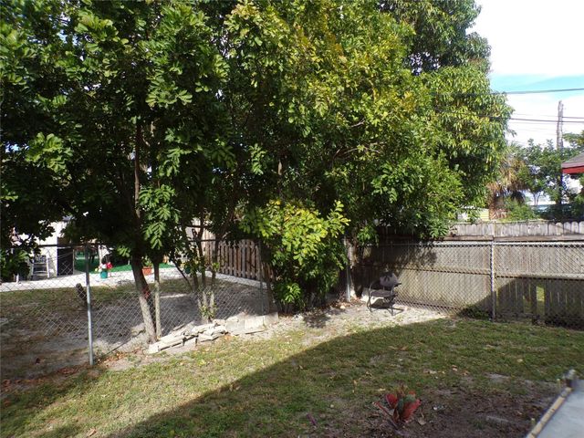 2725 SW 9th Street, Fort Lauderdale, FL 33312