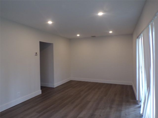 2725 SW 9th Street, Fort Lauderdale, FL 33312