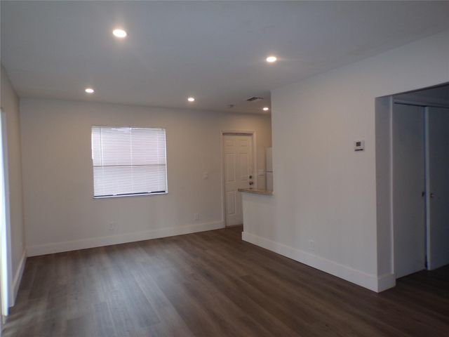 2725 SW 9th Street, Fort Lauderdale, FL 33312