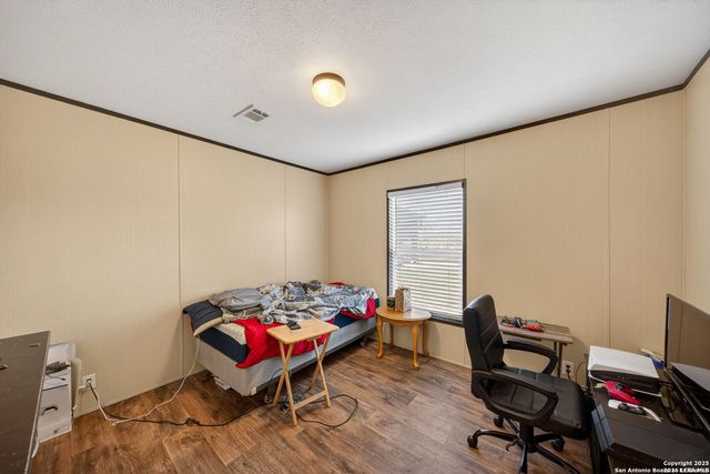 155 County Road 6712, Natalia, TX 78059