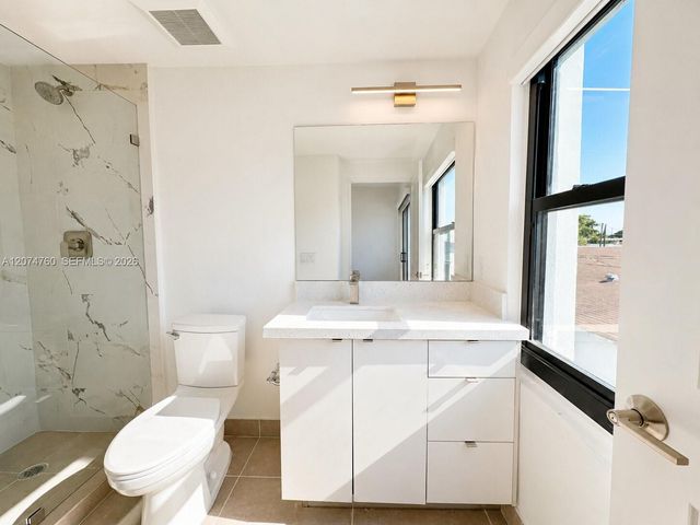2511 Pierce Street 7, Hollywood, FL 33020