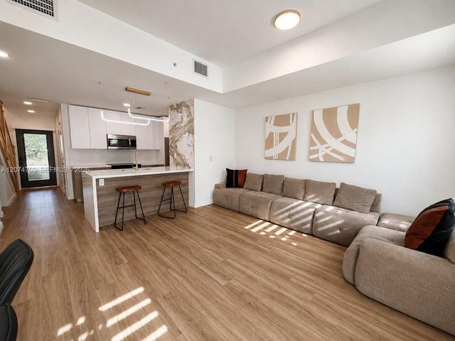 2511 Pierce Street 7, Hollywood, FL 33020