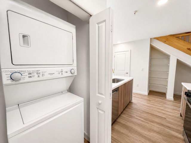 2511 Pierce Street 7, Hollywood, FL 33020