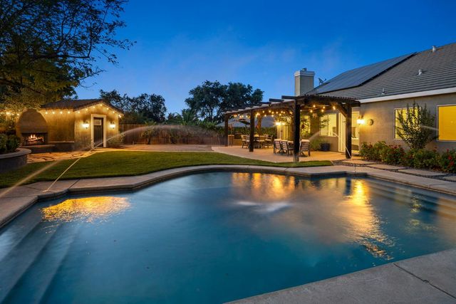 5730 Morningside Ct, Rocklin, CA 95677