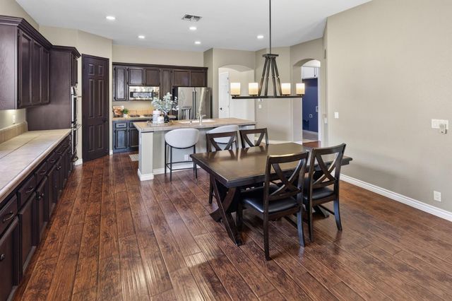 5730 Morningside Ct, Rocklin, CA 95677