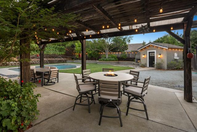 5730 Morningside Ct, Rocklin, CA 95677