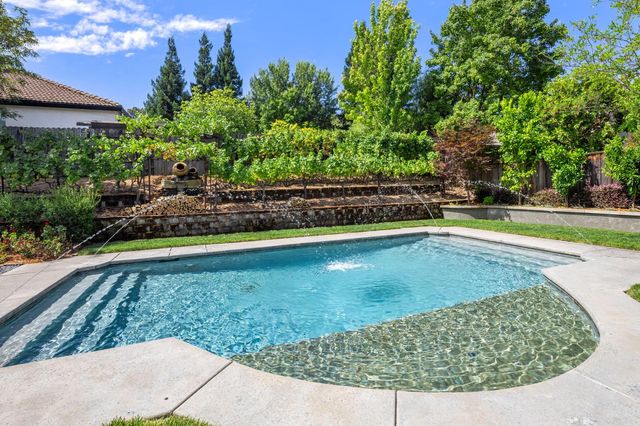 5730 Morningside Ct, Rocklin, CA 95677