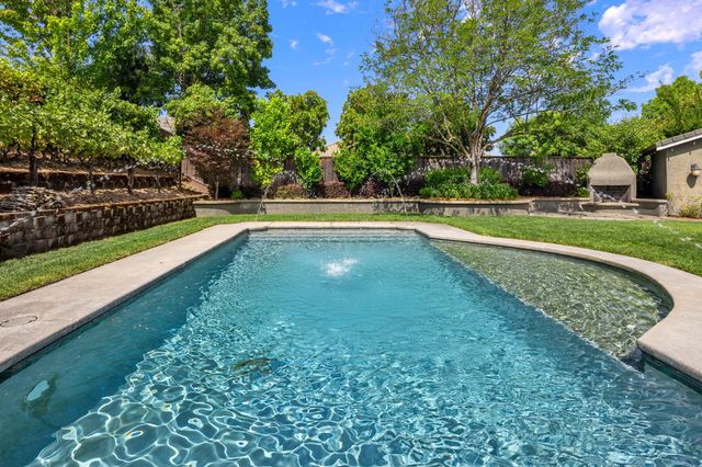 5730 Morningside Ct, Rocklin, CA 95677