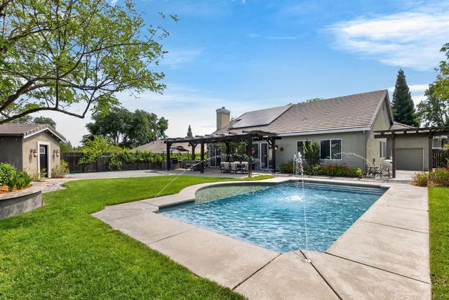 5730 Morningside Ct, Rocklin, CA 95677