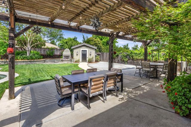 5730 Morningside Ct, Rocklin, CA 95677