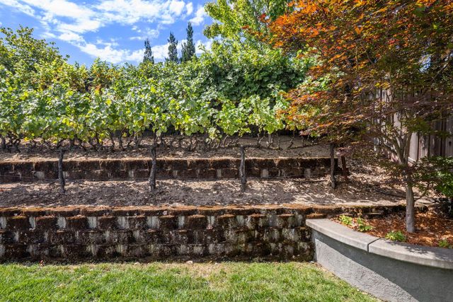 5730 Morningside Ct, Rocklin, CA 95677