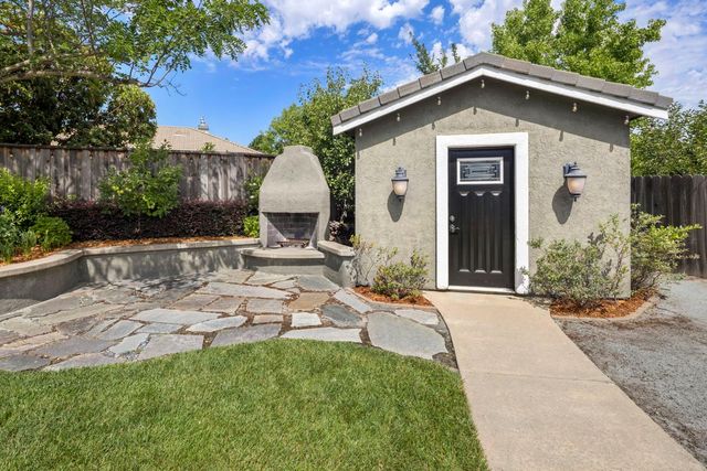 5730 Morningside Ct, Rocklin, CA 95677
