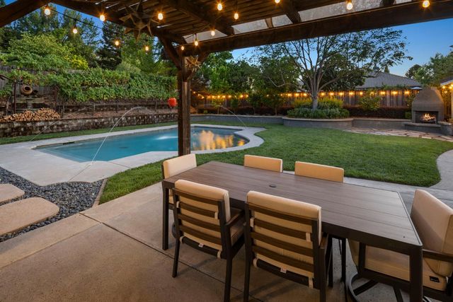 5730 Morningside Ct, Rocklin, CA 95677