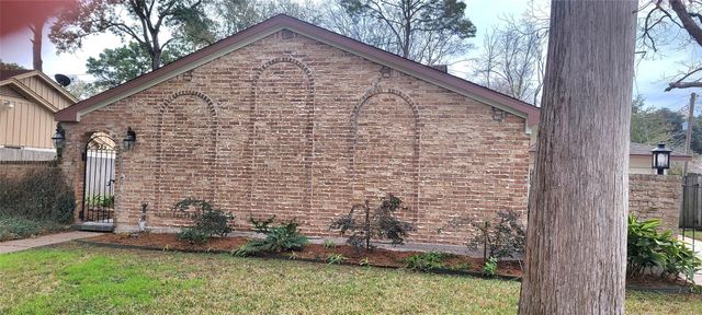 12531 Hazelwood Lane, Houston, TX 77077