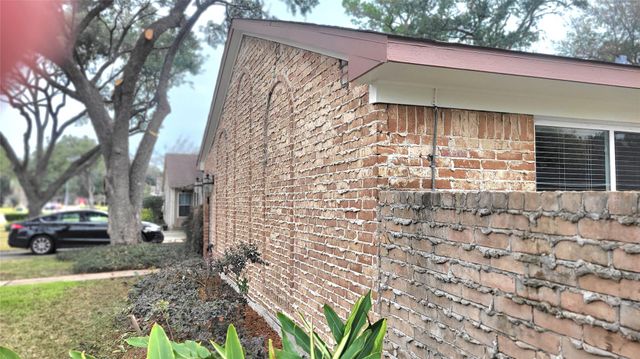 12531 Hazelwood Lane, Houston, TX 77077