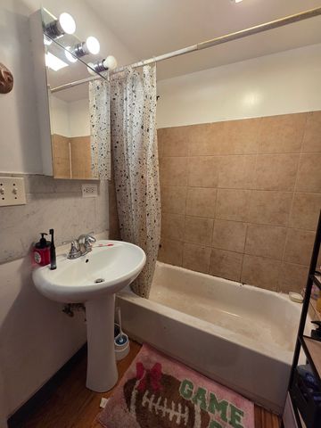 7411 S Racine Avenue, Chicago, IL 60636