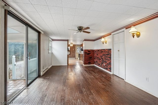 398 Riegelsville Rd, Holland Twp., NJ 08848