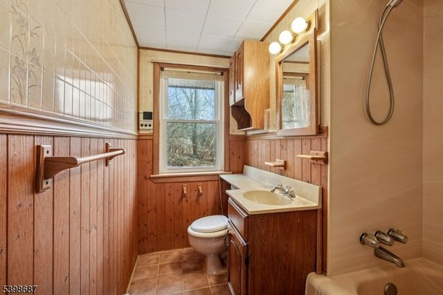 398 Riegelsville Rd, Holland Twp., NJ 08848